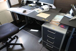 El. hæve/sænke skrivebord uden indhold med skuffemodul