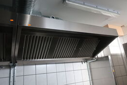 Emfang 160x90x45 cm. 