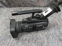 Videokamera - PANASONIC AVCCAM HD AG-HMC41 E (MOMSFRI)