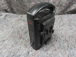 Oplader til 2 batterier - SWIT (MOMSFRI)