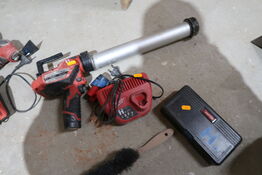 Akku fugepistol MILWAUKEE M12 PCG med 2 stk. batterier og lader