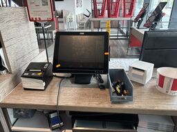 Kasseapparat CBE, bonprinter, pengeskuffe m.m. (betalingsterminal medfølger ikke)