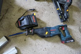 Akku bajonetsav BOSCH GSA 18-VLI med batteri og lader