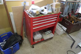Værktøjsvogn med div. Værktøj m.m.