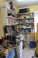 Div. Plejemidler, skruer, møtrikker, racerbiler m.m.