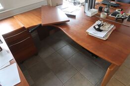 Skrivebord med kassette