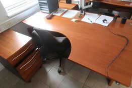 Skrivebord med kassette