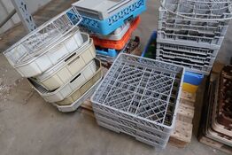 Div. bakker til opvaskemaskine på palle