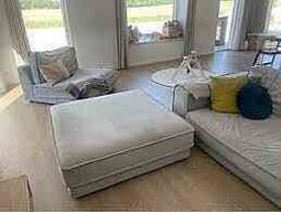 Manhattan Puf Lysegrå velourstof 80x80 cm 