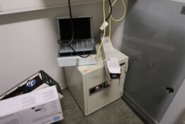 Pengeskab samt pengeskuffe