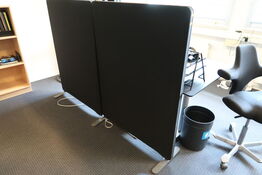 2 stk. afskærmningsvægge