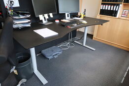 El. hæve/sænke skrivebord uden indhold