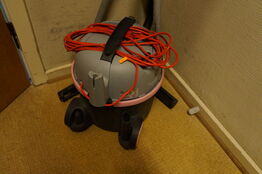 Støvsuger NILFISK VP300