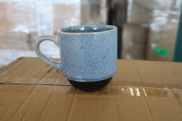 6 kasser (48 pr. stk.) Krus m/hank stabelbar blå 26 cl  KEN STORKØKKEN