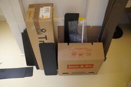 Diverse ukomplette møbler