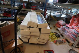 Palle med lysarmaturer