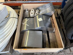 Indholdet på pallen