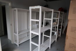 3 stk. reoler uden indhold