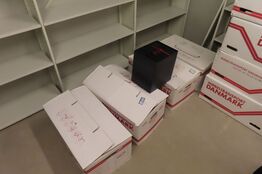 4 kasser med indhold