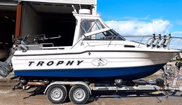 Bayliner Trophy 2002 WA med masser af udstyr (MOMSFRI)
