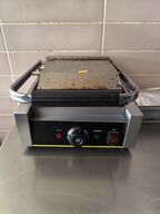 Elektrisk grill ECG811