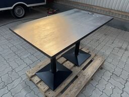 Spisebord med bordplade i massiv eg. L120cm x B70cm