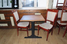 Restaurantbord m. 2 stole - 75x75x75 cm