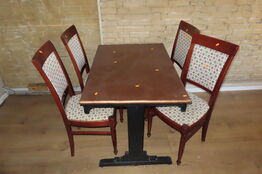 Restaurantbord m. 4 stole - 110x75x75 cm