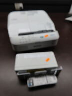 Projektor, EPSON EB-695WI m. fjernbetjening og Touch Unit