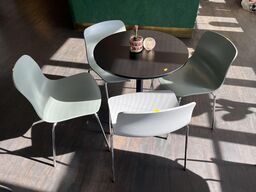 Cafebord m. 4.Stk. HAY Stole