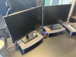 2. Stk. Skærme og kontor inventar