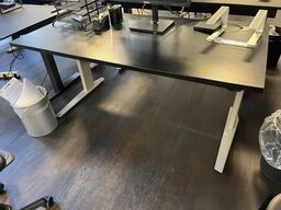 Hæve sænkebord u. Indhold 