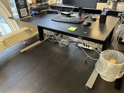 Hæve sænkebord u. Indhold 