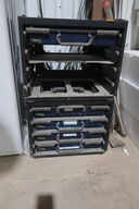 Sortimentsskab med indhold samt div. Jern