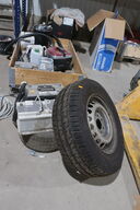 Div. Batterier, støvsuger, varelager m.m.