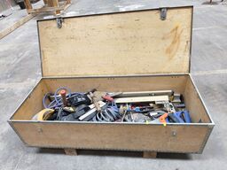 Værktøjskasse inkl. indhold