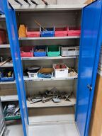 Stålskab BLIKA inkl. indhold