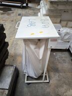 Affaldsstativ m. låg