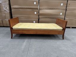 Enkeltseng i teak med bund i messing MOMSFRI