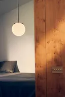 Frandsen koi pendant opalhvid glas pendel ø32 cm med sorte stænger(ubrugt)