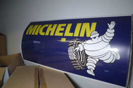 LED-lysskilt m/MICHELIN logo ca. 90x42cm 9W 230V