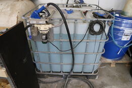 Palletank med adblue samt pumpesystem PIUSI