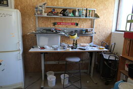 El. hæve/sænke arbejdsbord med indhold