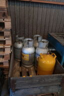 Palle med 5 stk. gasflasker