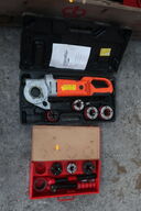 2 stk. gevindskærer bl.a. WT-1074A