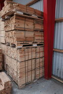 2 stk. paller med træ