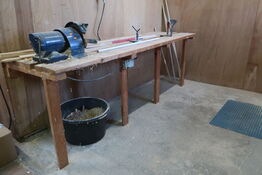 Arbejdsbord med afkorter