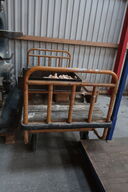 Opbevaringsvogn med indhold