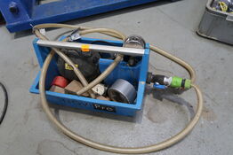 Kasse med div. værktøj