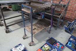 Opbevaringsvogn med indhold